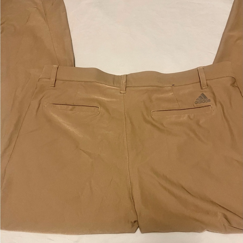 ⛳️🏌️‍♂️4/$20 Adidas Men's Khaki Golf Pants